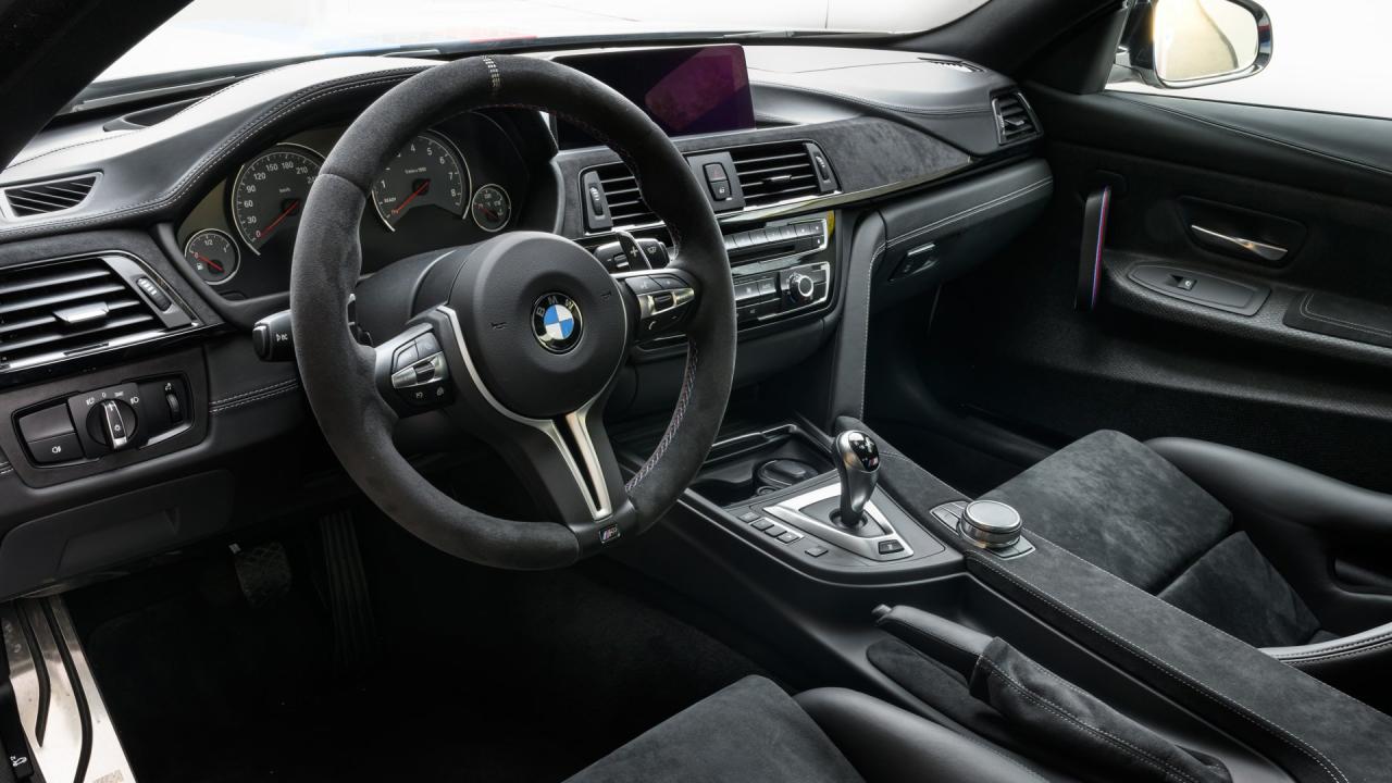 2017 BMW M4 DTM Champion Edition