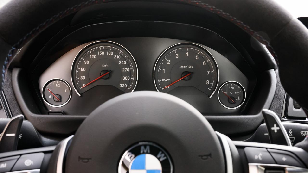 2017 BMW M4 DTM Champion Edition