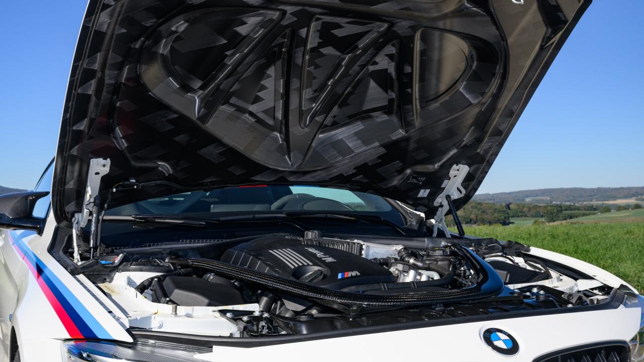 2017 BMW M4 DTM Champion Edition