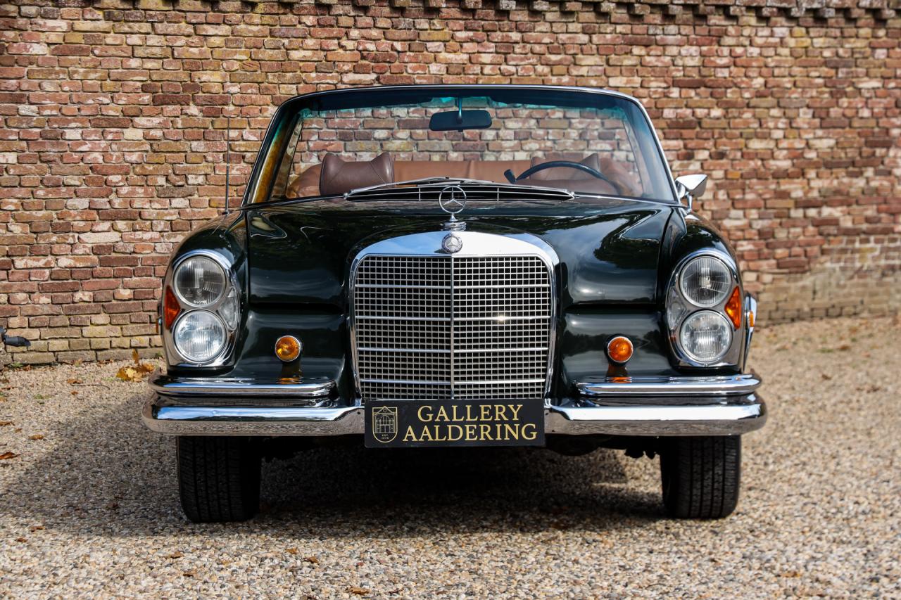 1969 Mercedes - Benz Mercedes Benz 280 SE Cabriolet &ldquo;Dunkeloliv or Dark Olive&rdquo;