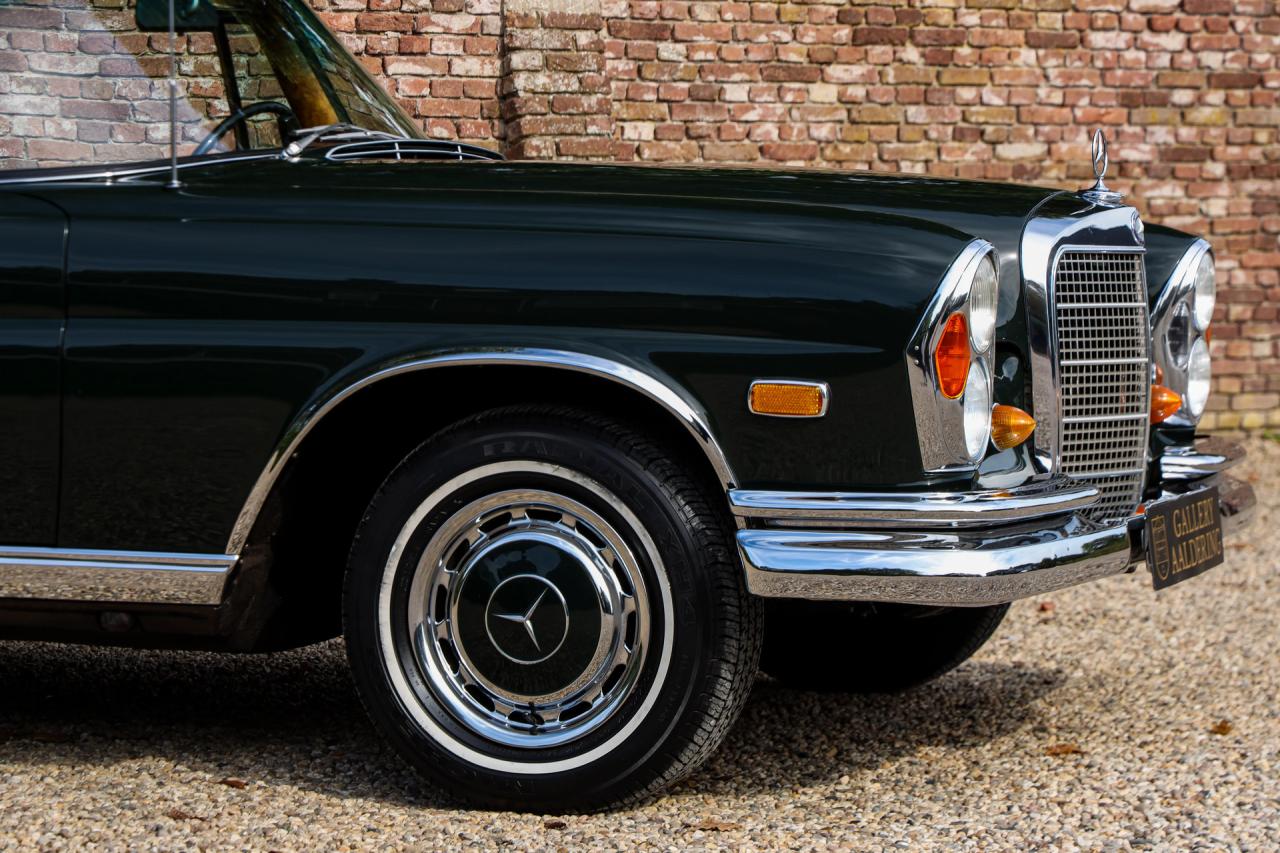 1969 Mercedes - Benz Mercedes Benz 280 SE Cabriolet &ldquo;Dunkeloliv or Dark Olive&rdquo;