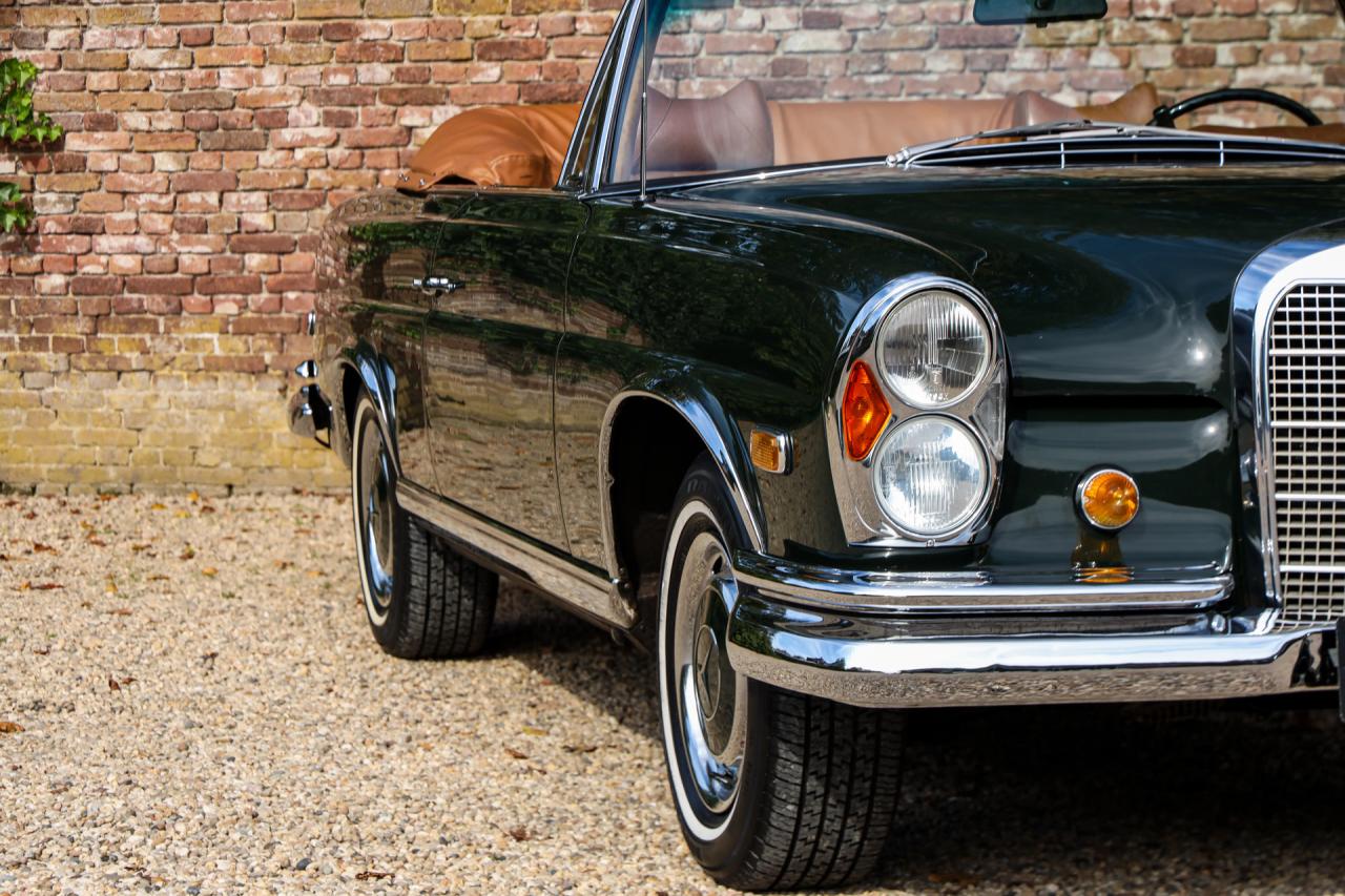 1969 Mercedes - Benz Mercedes Benz 280 SE Cabriolet &ldquo;Dunkeloliv or Dark Olive&rdquo;