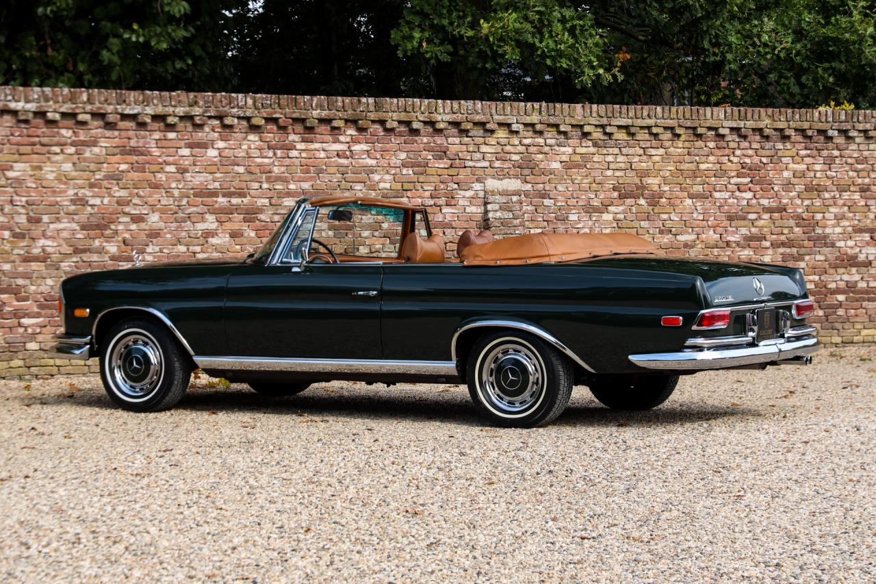 1969 Mercedes - Benz Mercedes Benz 280 SE Cabriolet &ldquo;Dunkeloliv or Dark Olive&rdquo;