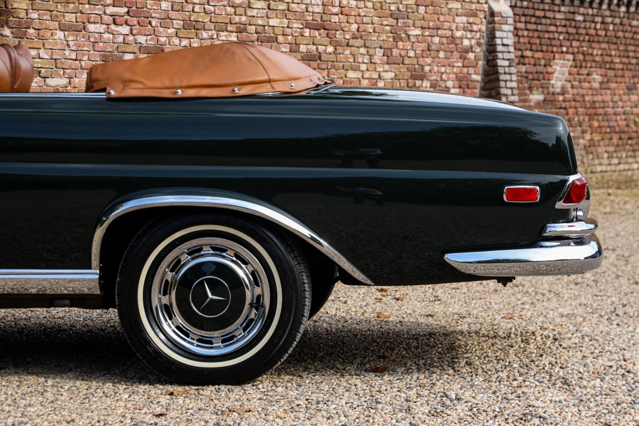 1969 Mercedes - Benz Mercedes Benz 280 SE Cabriolet &ldquo;Dunkeloliv or Dark Olive&rdquo;