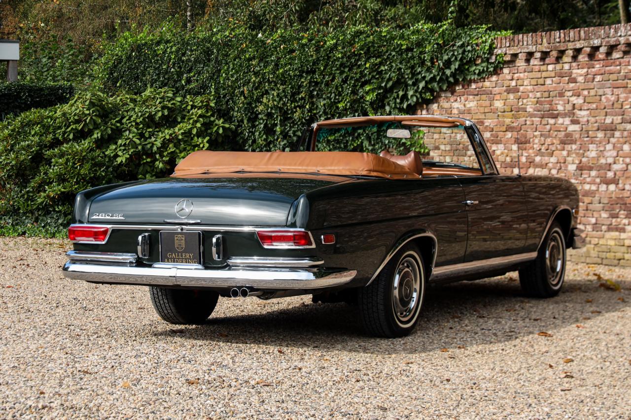 1969 Mercedes - Benz Mercedes Benz 280 SE Cabriolet &ldquo;Dunkeloliv or Dark Olive&rdquo;