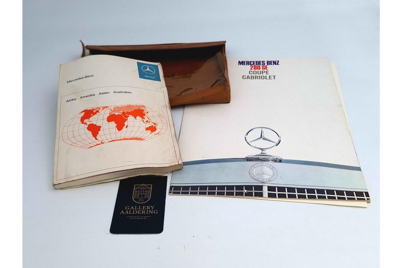 1969 Mercedes - Benz Mercedes Benz 280 SE Cabriolet &ldquo;Dunkeloliv or Dark Olive&rdquo;