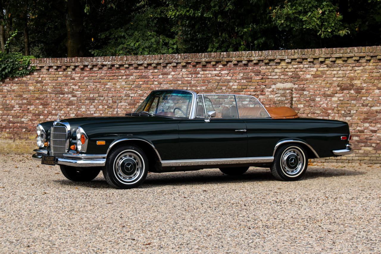 1969 Mercedes - Benz Mercedes Benz 280 SE Cabriolet &ldquo;Dunkeloliv or Dark Olive&rdquo;