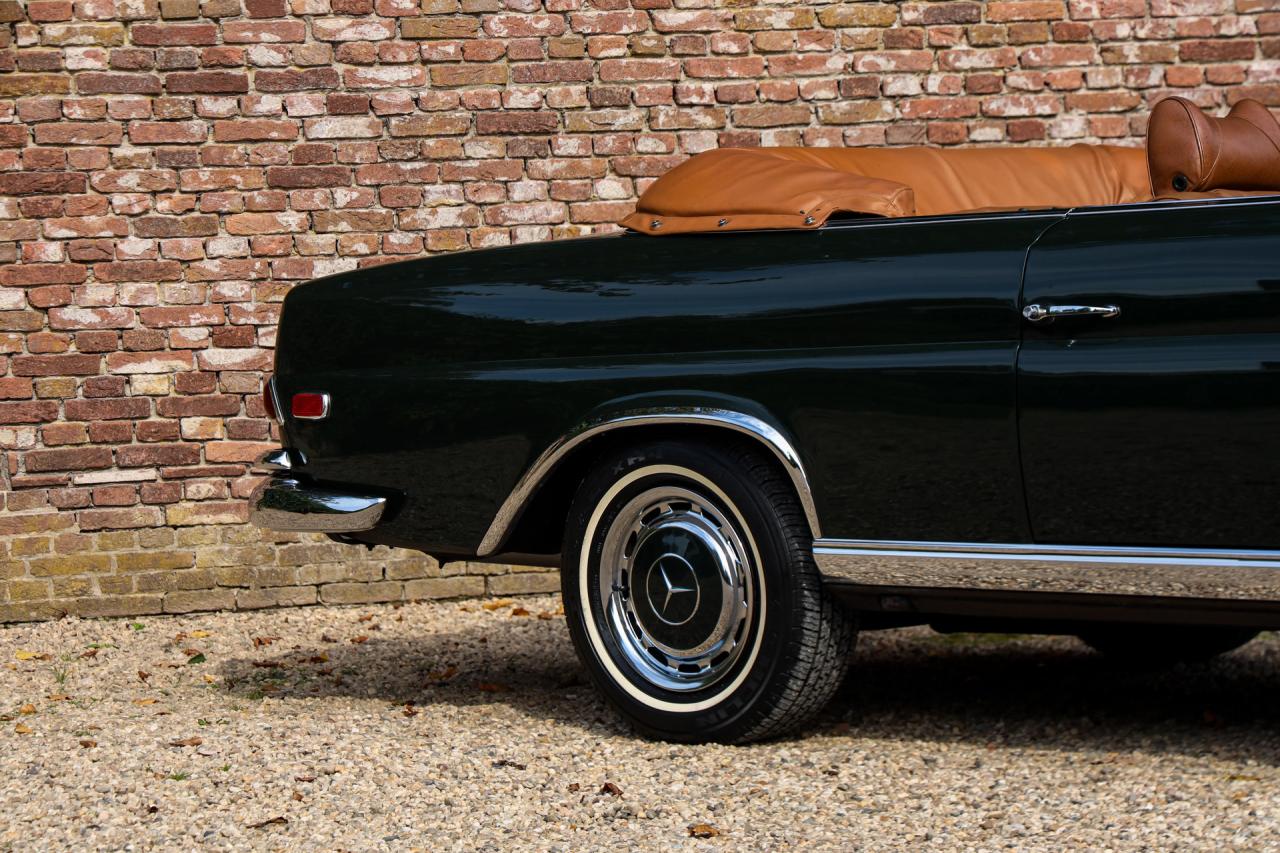 1969 Mercedes - Benz Mercedes Benz 280 SE Cabriolet &ldquo;Dunkeloliv or Dark Olive&rdquo;