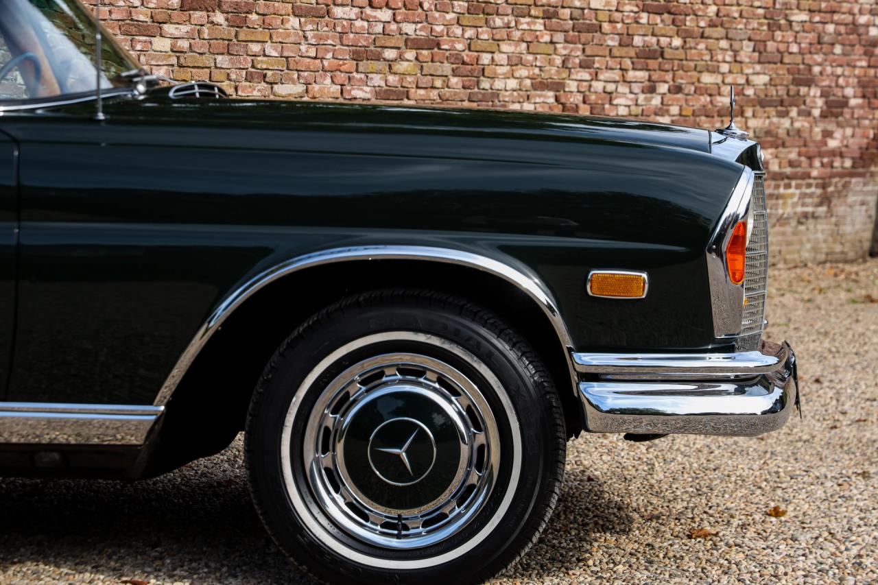 1969 Mercedes - Benz Mercedes Benz 280 SE Cabriolet &ldquo;Dunkeloliv or Dark Olive&rdquo;