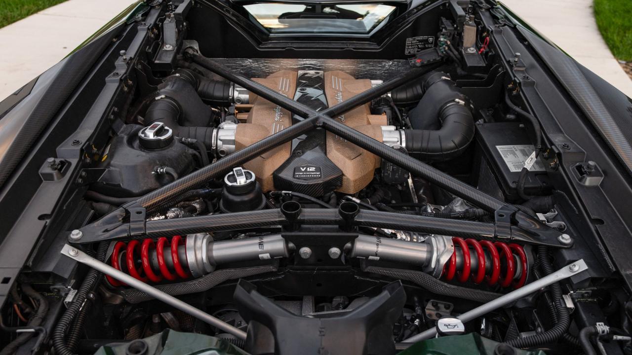 2021 Lamborghini Aventador SVJ Roadster