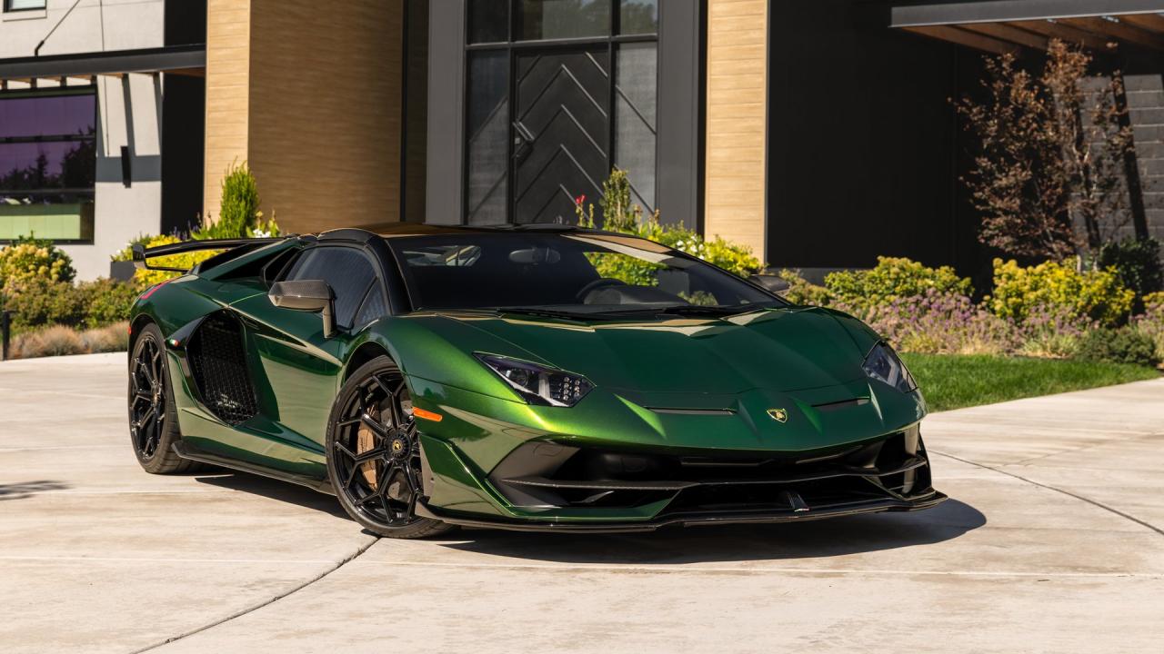 2021 Lamborghini Aventador SVJ Roadster