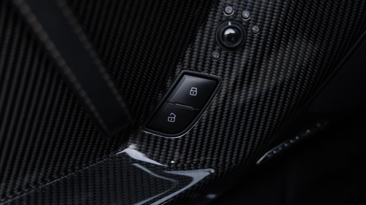 2021 Lamborghini Aventador SVJ Roadster