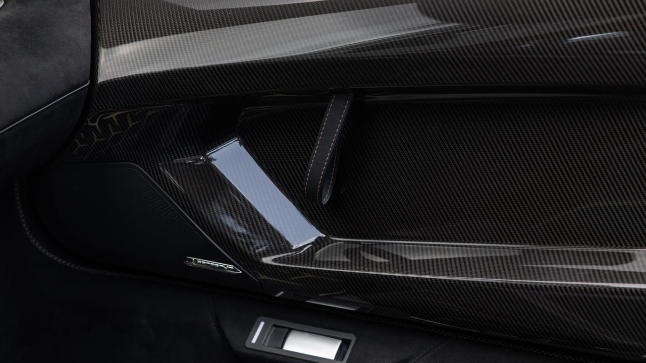 2021 Lamborghini Aventador SVJ Roadster