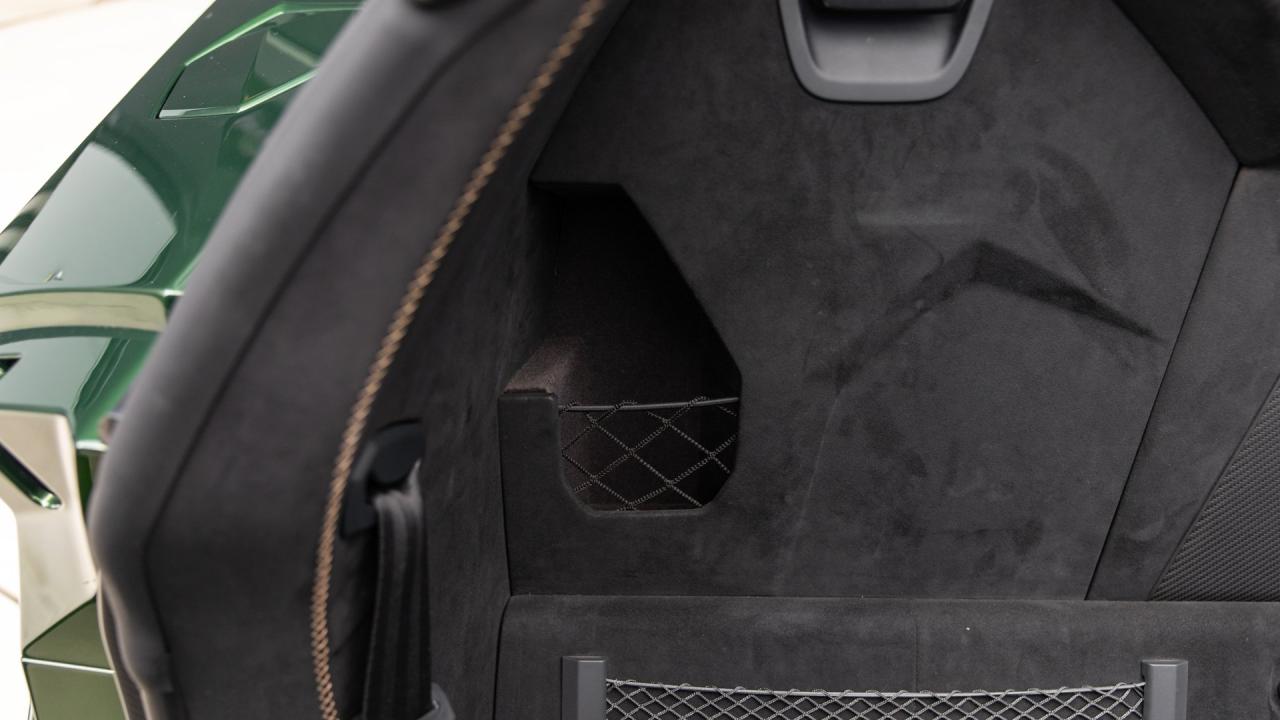 2021 Lamborghini Aventador SVJ Roadster