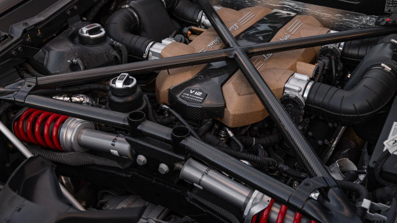 2021 Lamborghini Aventador SVJ Roadster