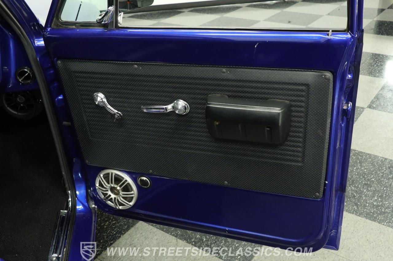 1970 Chevrolet C10 Stepside Restomod