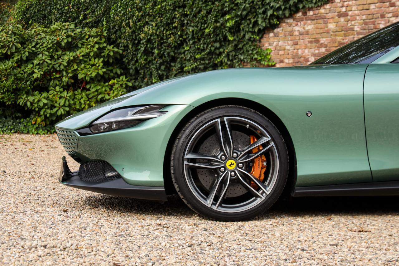 2024 Ferrari Roma Spider &ldquo;Verde Dora&rdquo;
