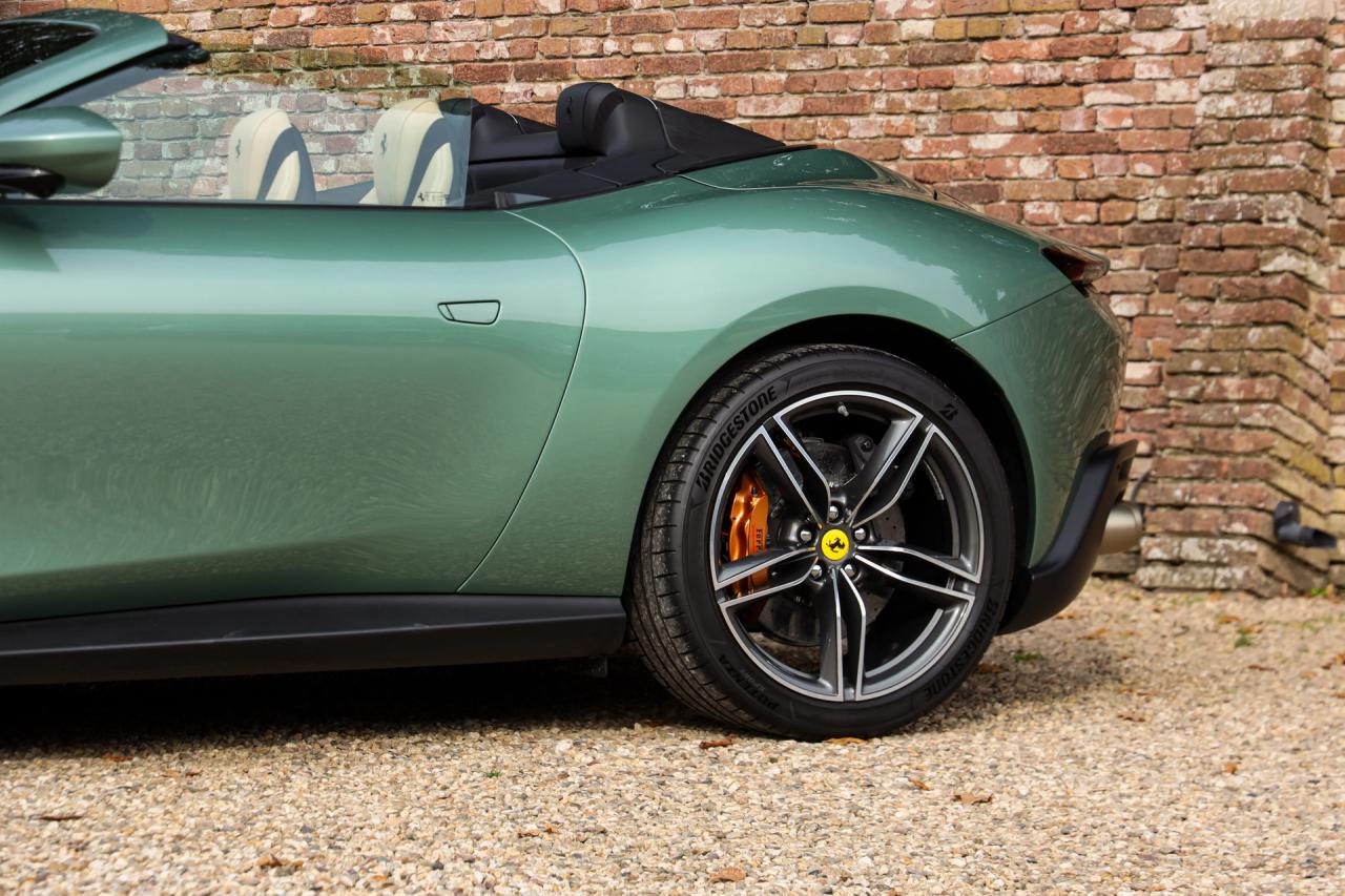 2024 Ferrari Roma Spider &ldquo;Verde Dora&rdquo;