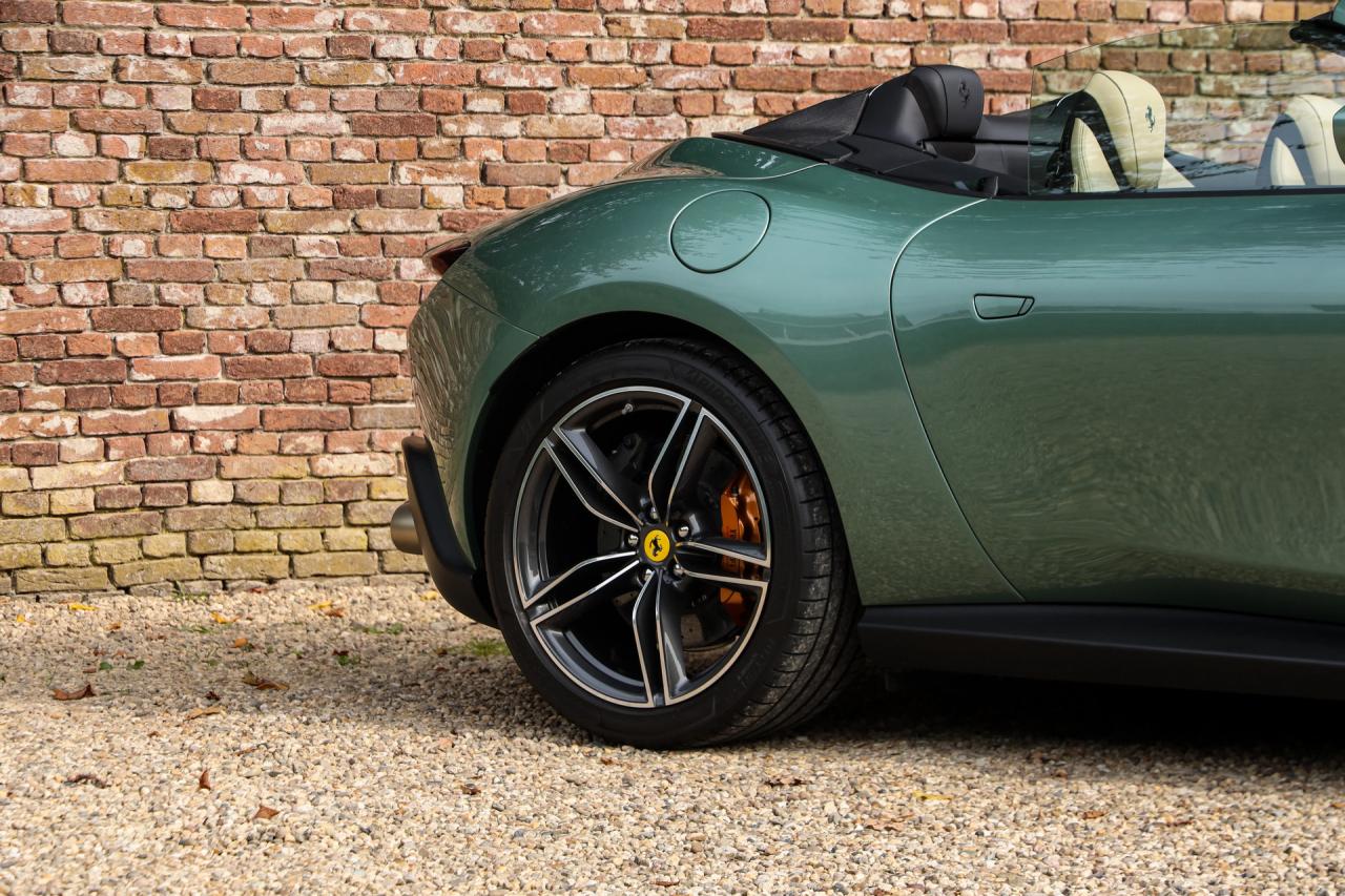 2024 Ferrari Roma Spider &ldquo;Verde Dora&rdquo;