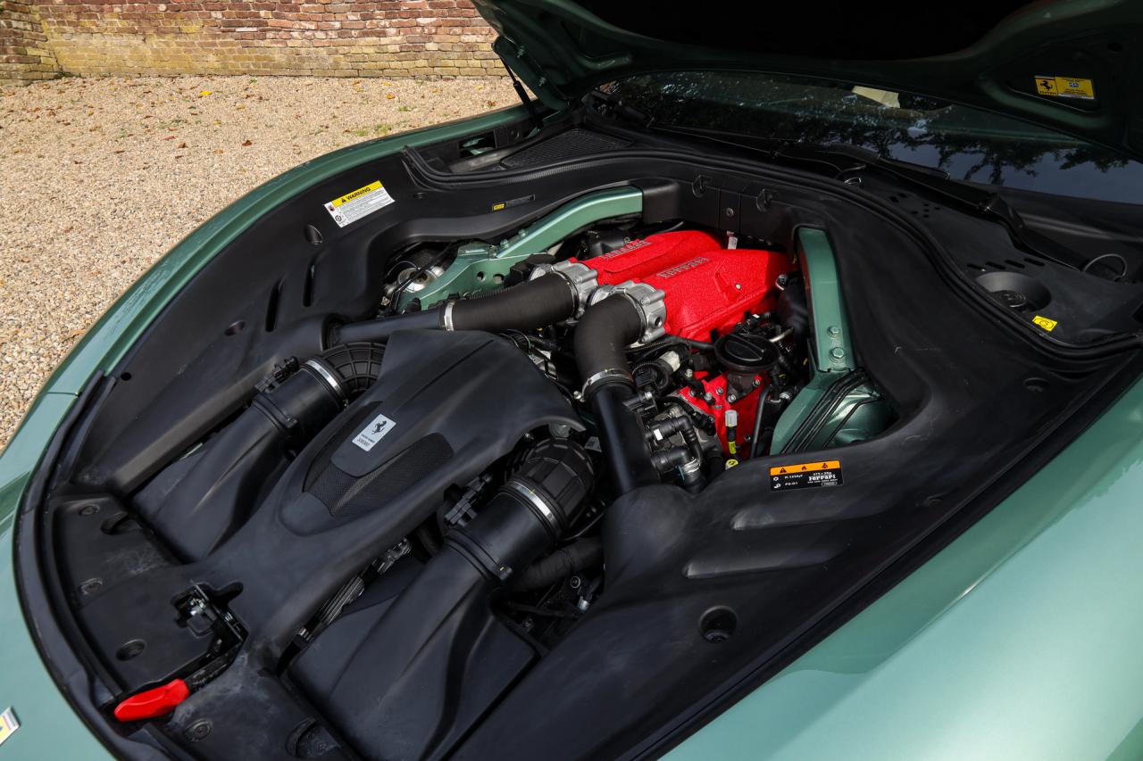 2024 Ferrari Roma Spider &ldquo;Verde Dora&rdquo;