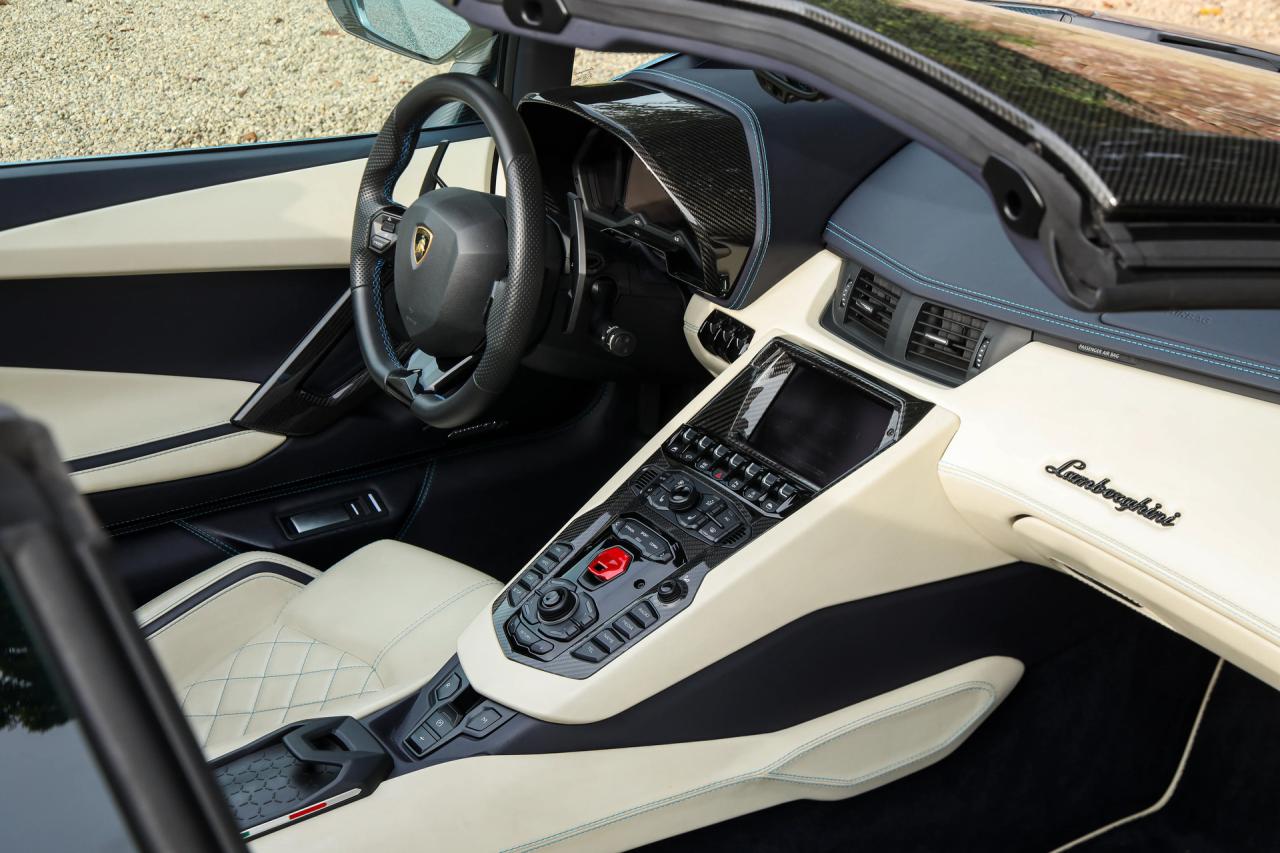 2018 Lamborghini Aventador S Roadster &ldquo;Blu Aegir over Bianco Polar&rdquo;