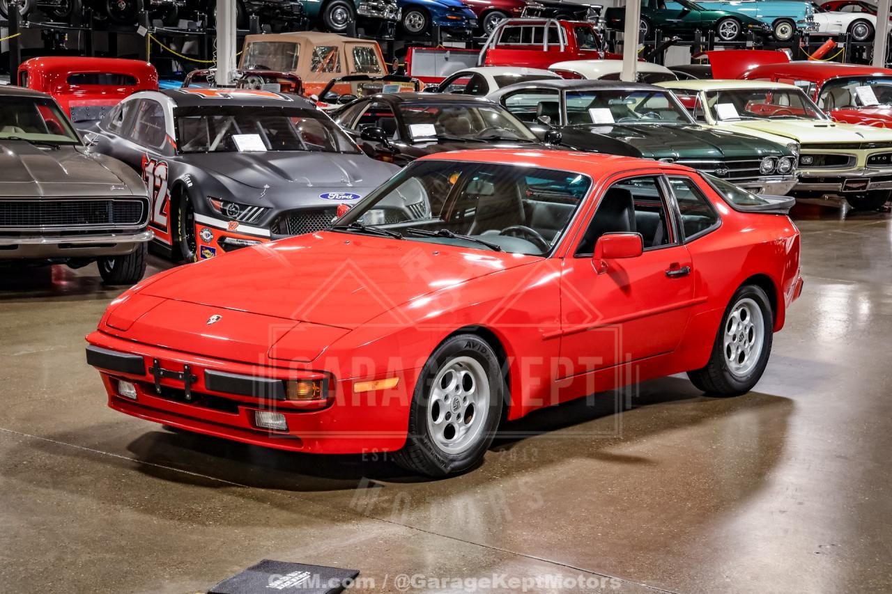 1985 Porsche 944