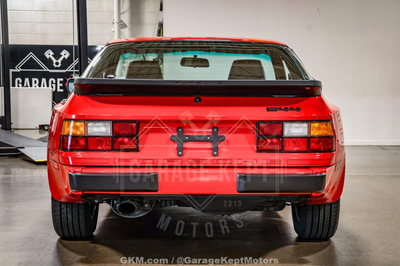 1985 Porsche 944
