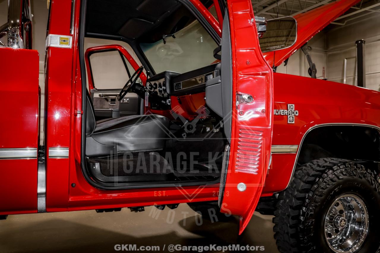 1987 Chevrolet R/V 10 Series