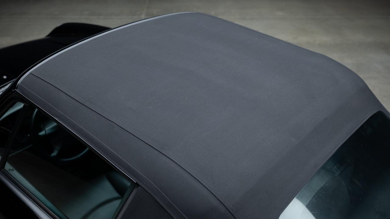 1998 Porsche 911 Carrera Cabriolet