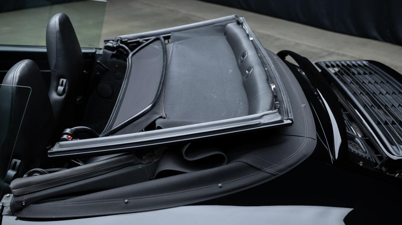 1998 Porsche 911 Carrera Cabriolet