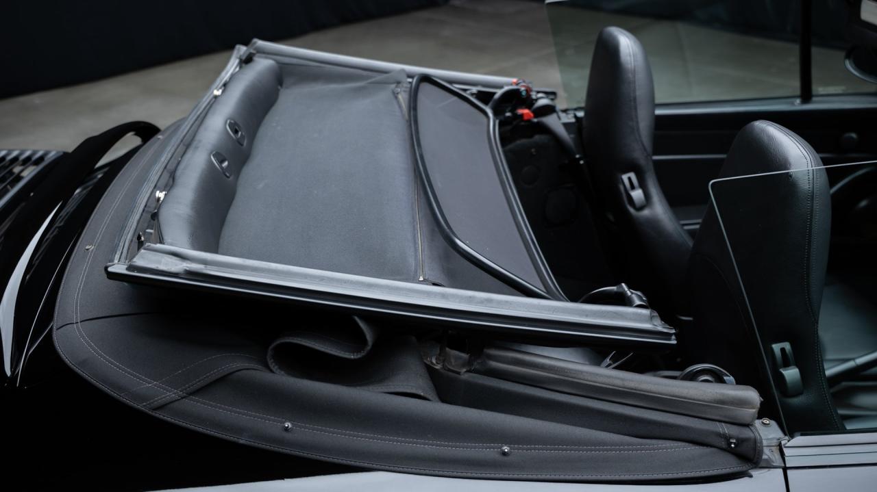 1998 Porsche 911 Carrera Cabriolet