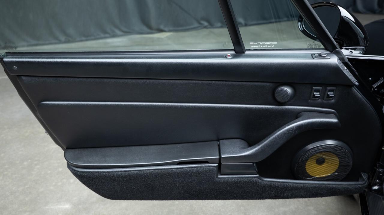 1998 Porsche 911 Carrera Cabriolet