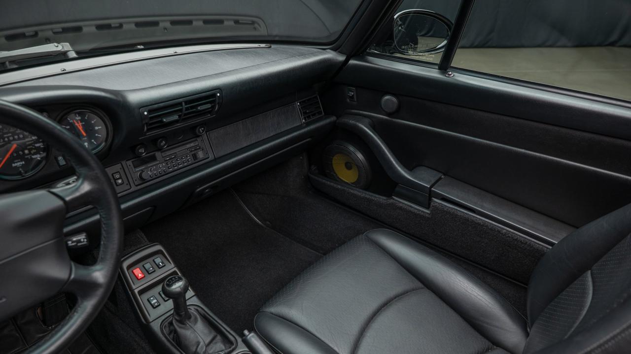 1998 Porsche 911 Carrera Cabriolet