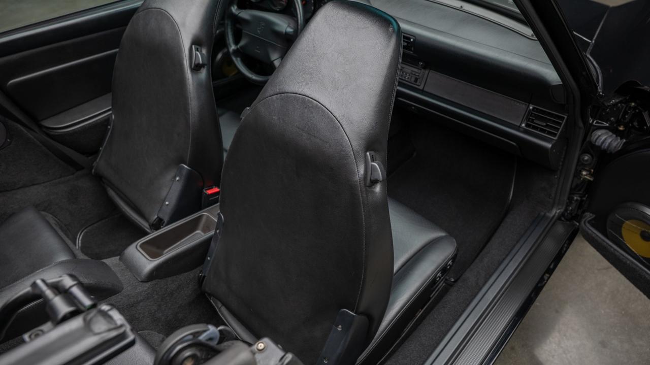 1998 Porsche 911 Carrera Cabriolet