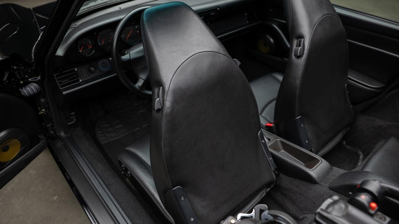 1998 Porsche 911 Carrera Cabriolet