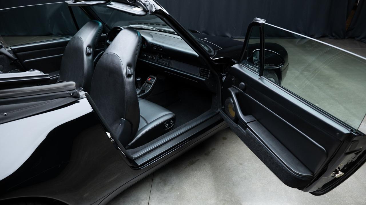 1998 Porsche 911 Carrera Cabriolet