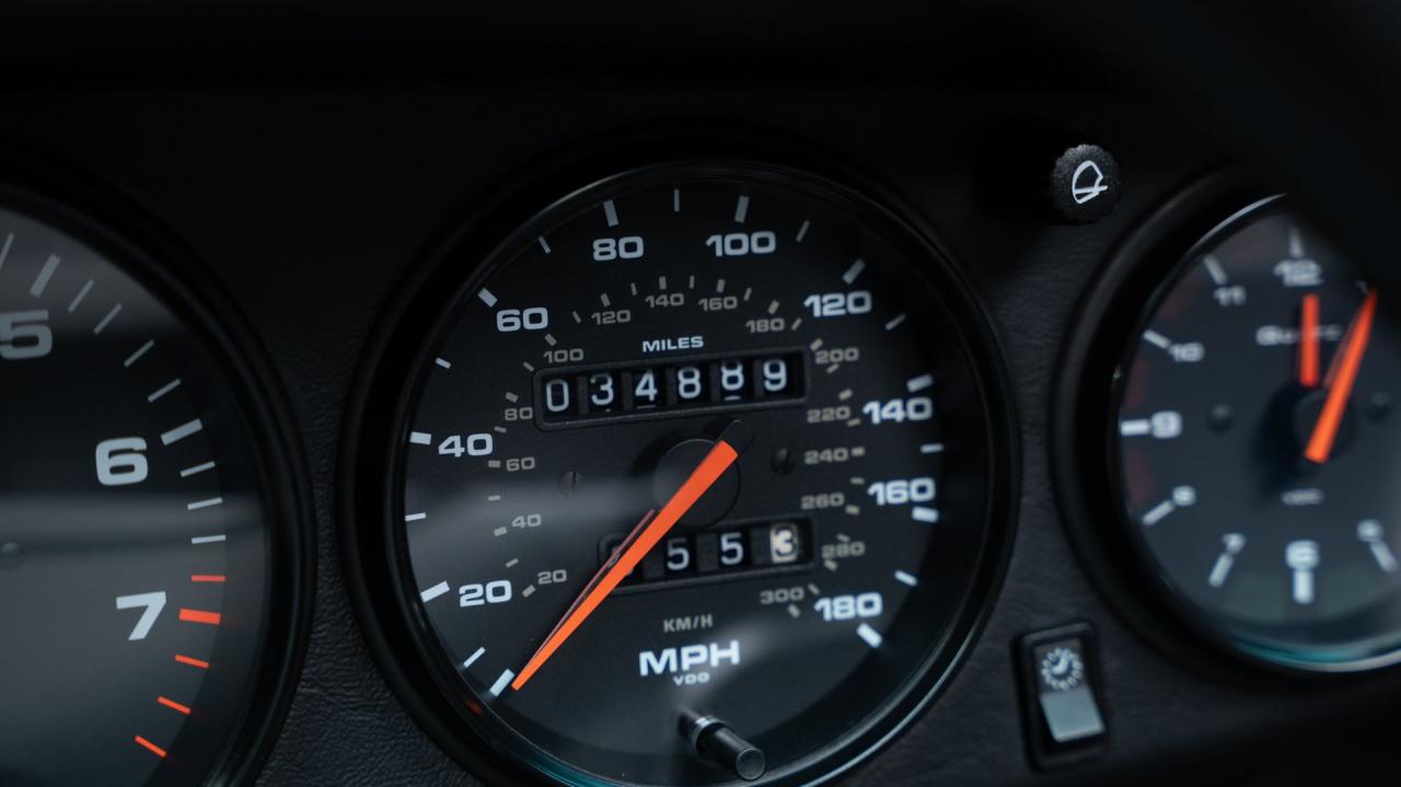 1998 Porsche 911 Carrera Cabriolet
