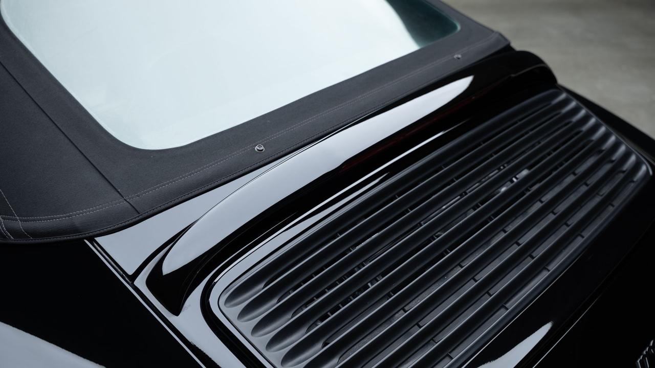 1998 Porsche 911 Carrera Cabriolet