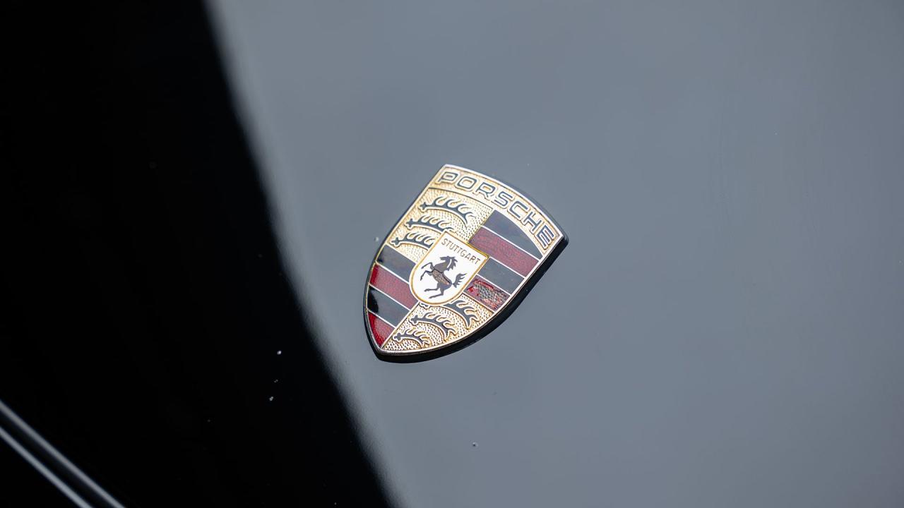 1998 Porsche 911 Carrera Cabriolet