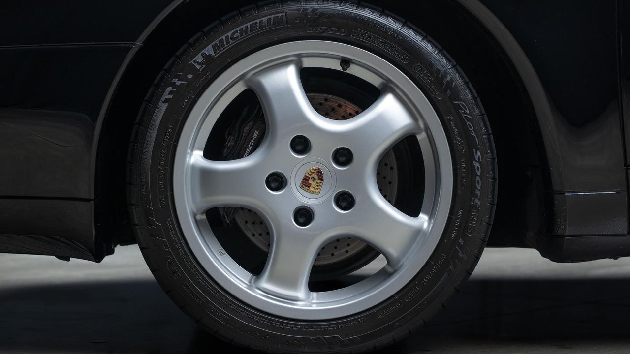 1998 Porsche 911 Carrera Cabriolet