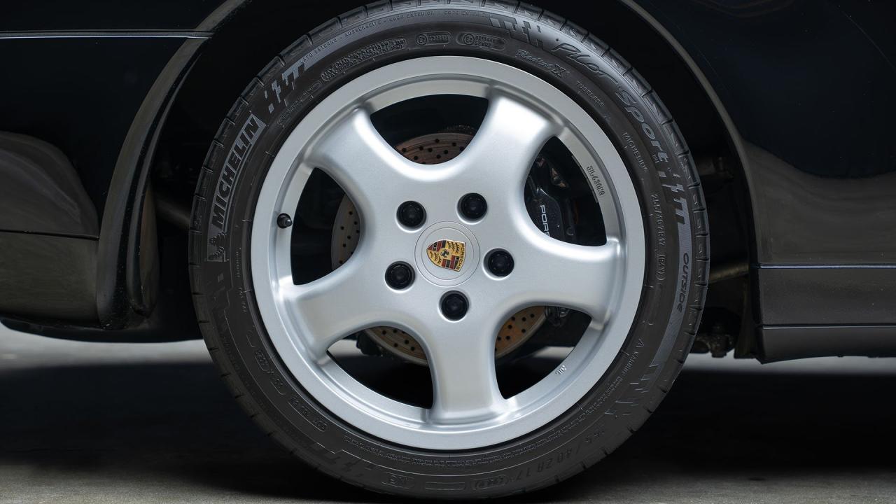 1998 Porsche 911 Carrera Cabriolet