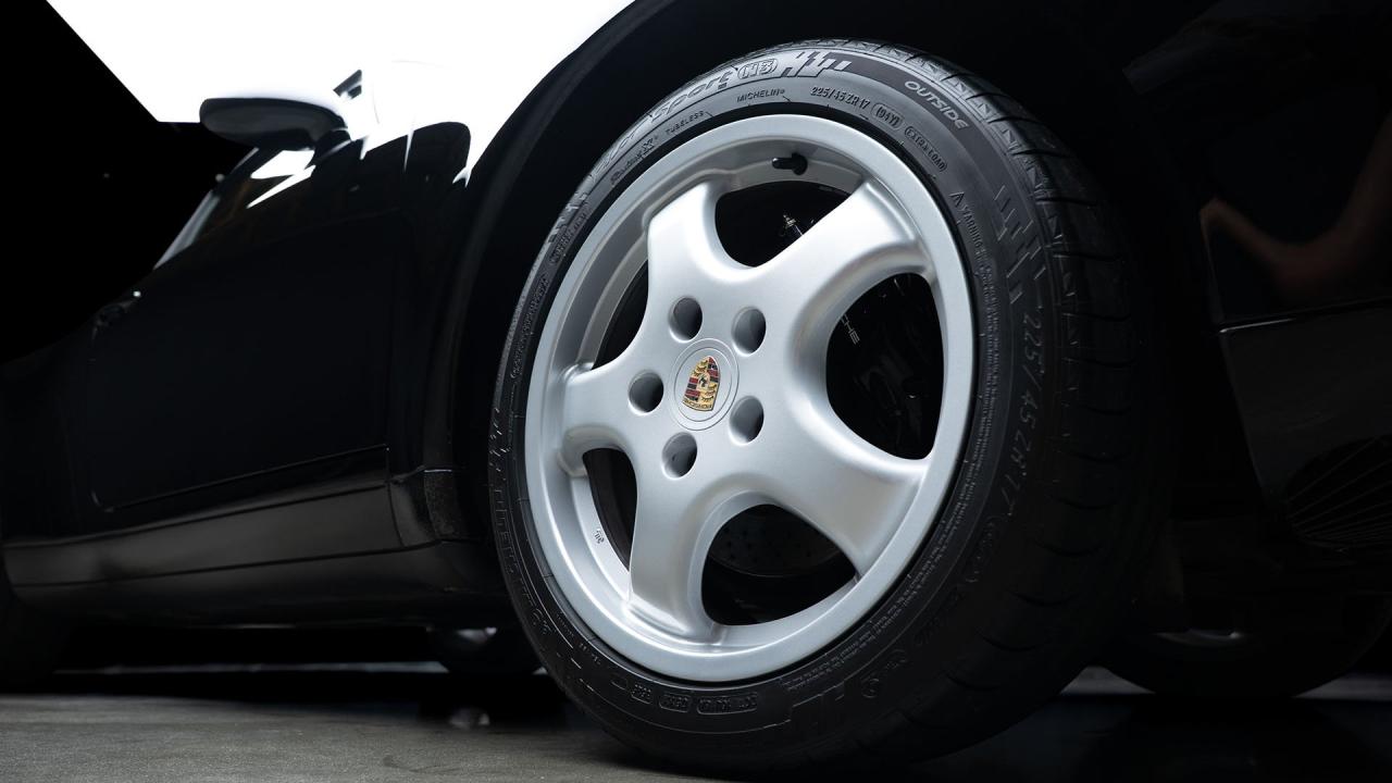 1998 Porsche 911 Carrera Cabriolet