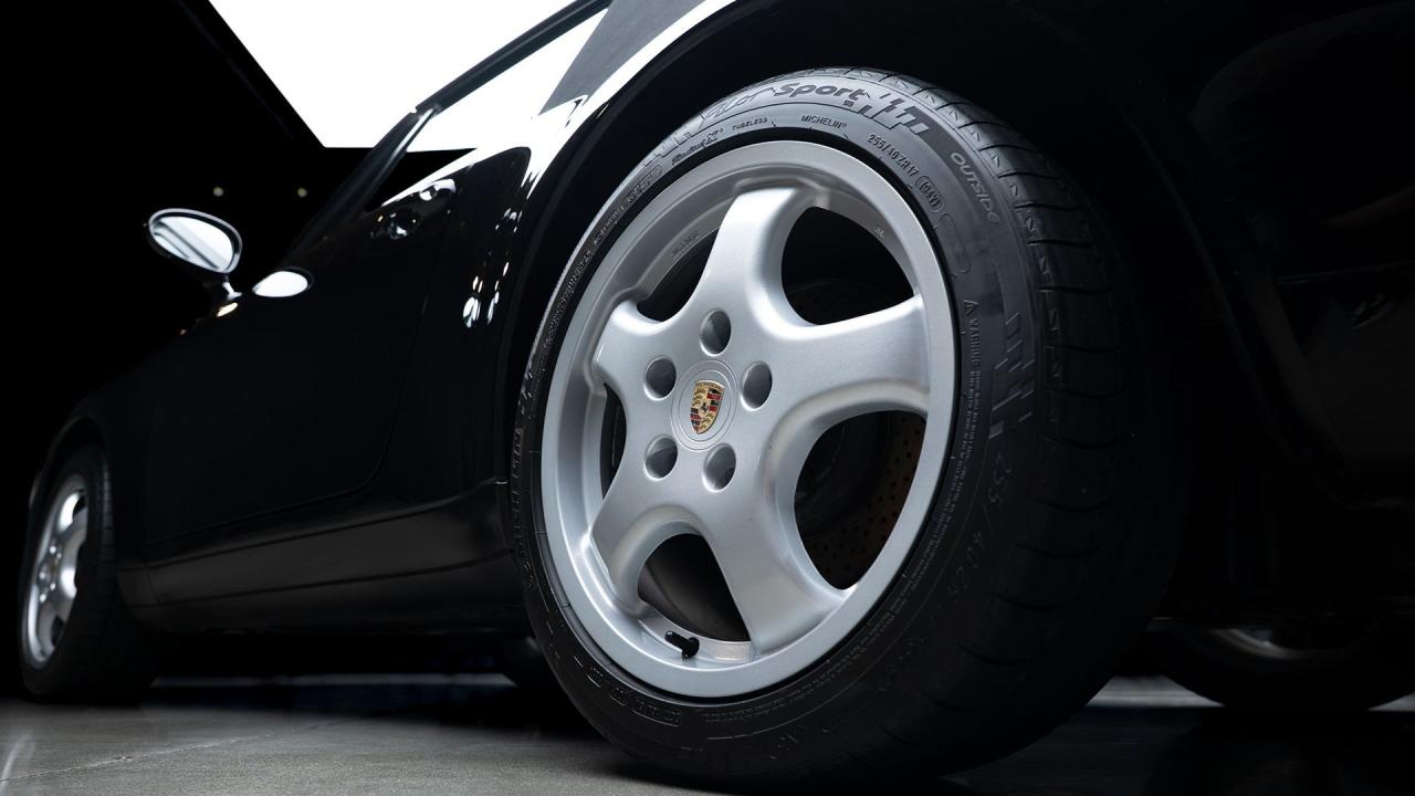 1998 Porsche 911 Carrera Cabriolet