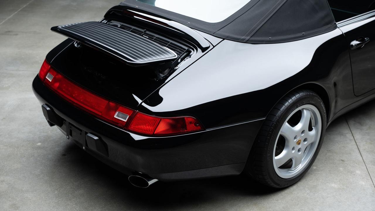 1998 Porsche 911 Carrera Cabriolet