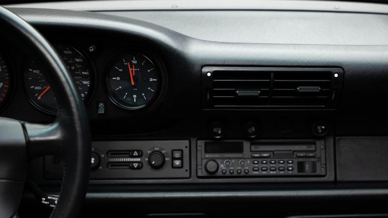 1998 Porsche 911 Carrera Cabriolet
