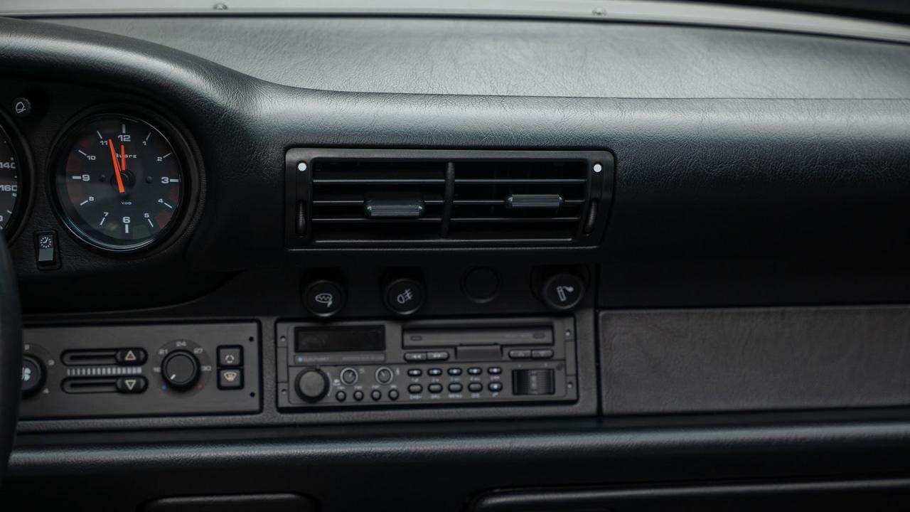 1998 Porsche 911 Carrera Cabriolet
