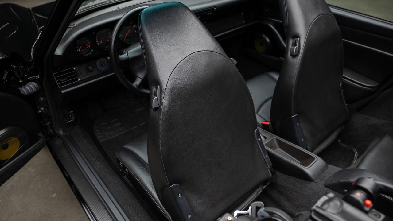 1998 Porsche 911 Carrera Cabriolet