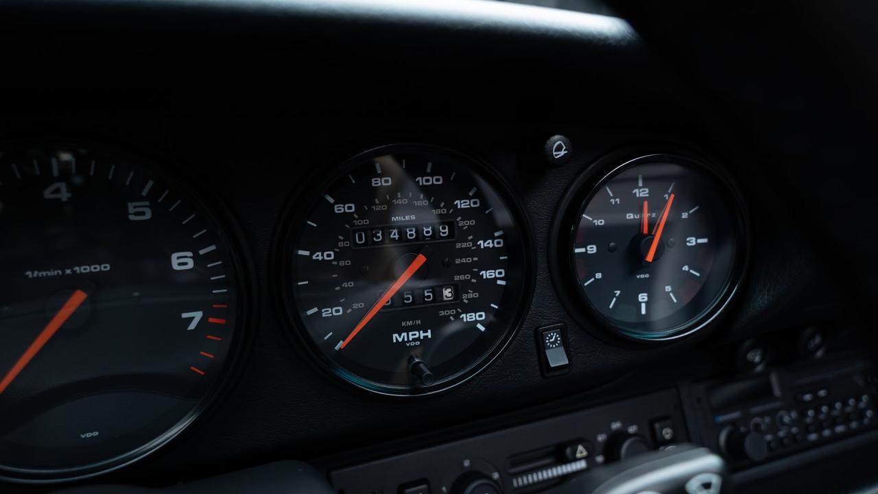 1998 Porsche 911 Carrera Cabriolet
