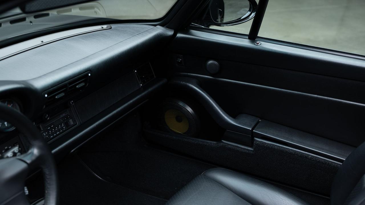1998 Porsche 911 Carrera Cabriolet