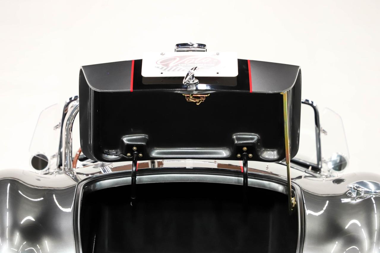 1965 Shelby Cobra Superformance MKIII